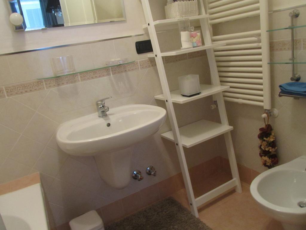 B&B Borgo Marina Bordighera Camera foto